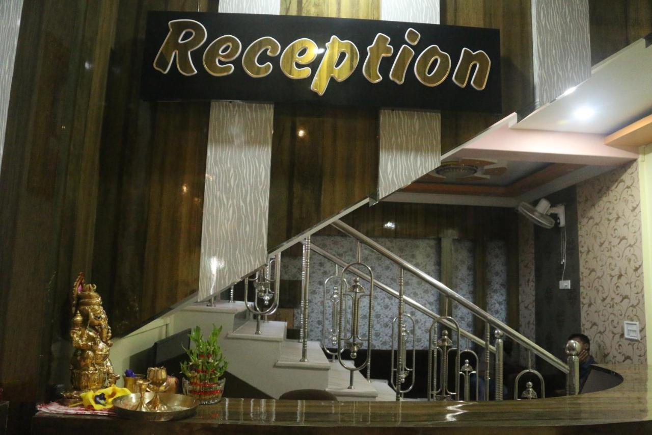 Hotel Himalaya อการ์ตาลา ภายนอก รูปภาพ