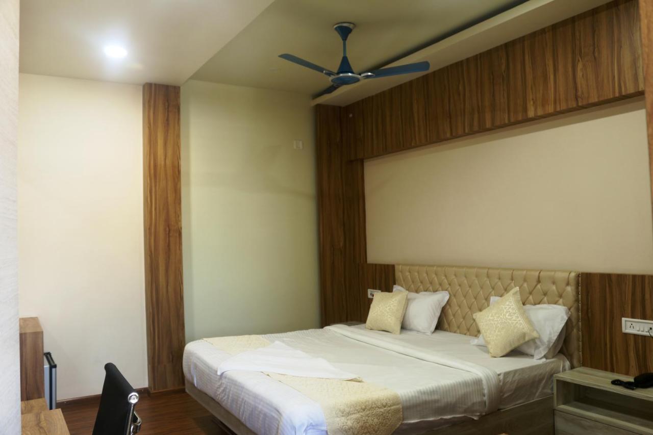 Hotel Himalaya อการ์ตาลา ภายนอก รูปภาพ