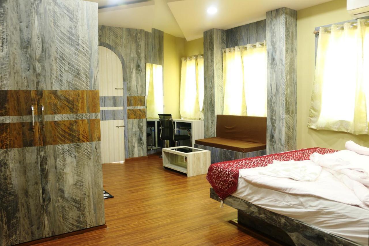 Hotel Himalaya อการ์ตาลา ภายนอก รูปภาพ