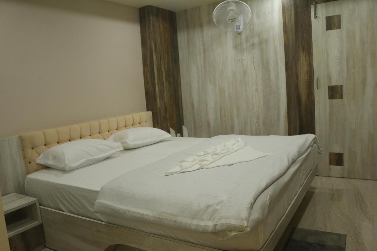Hotel Himalaya อการ์ตาลา ภายนอก รูปภาพ