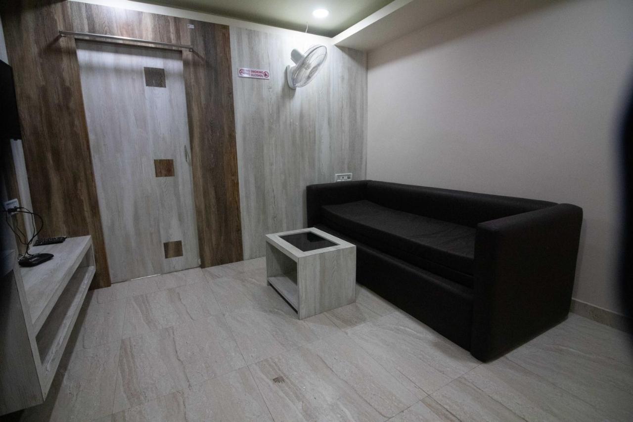 Hotel Himalaya อการ์ตาลา ภายนอก รูปภาพ