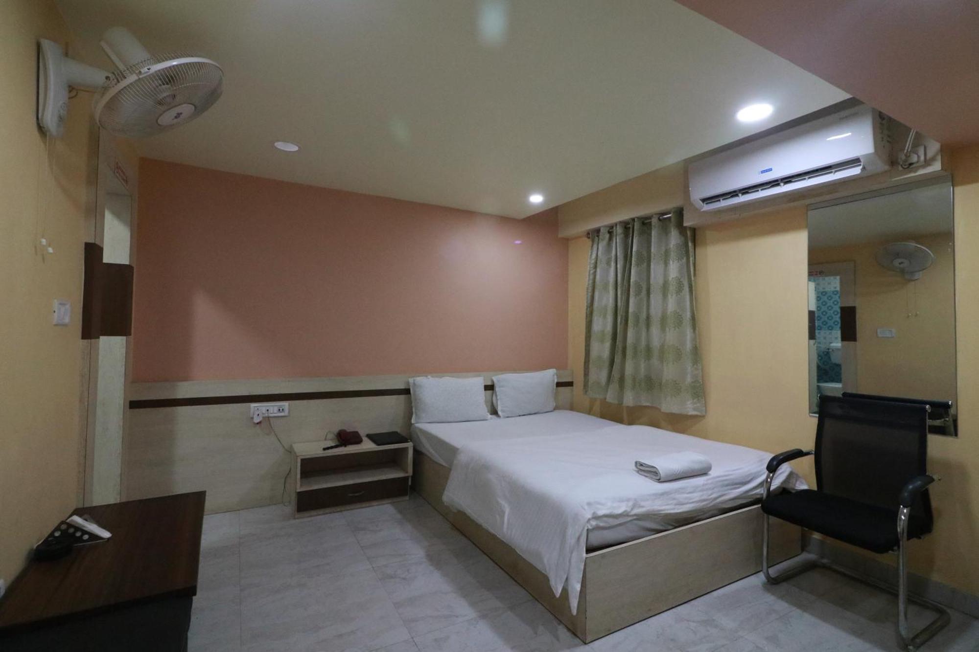 Hotel Himalaya อการ์ตาลา ภายนอก รูปภาพ