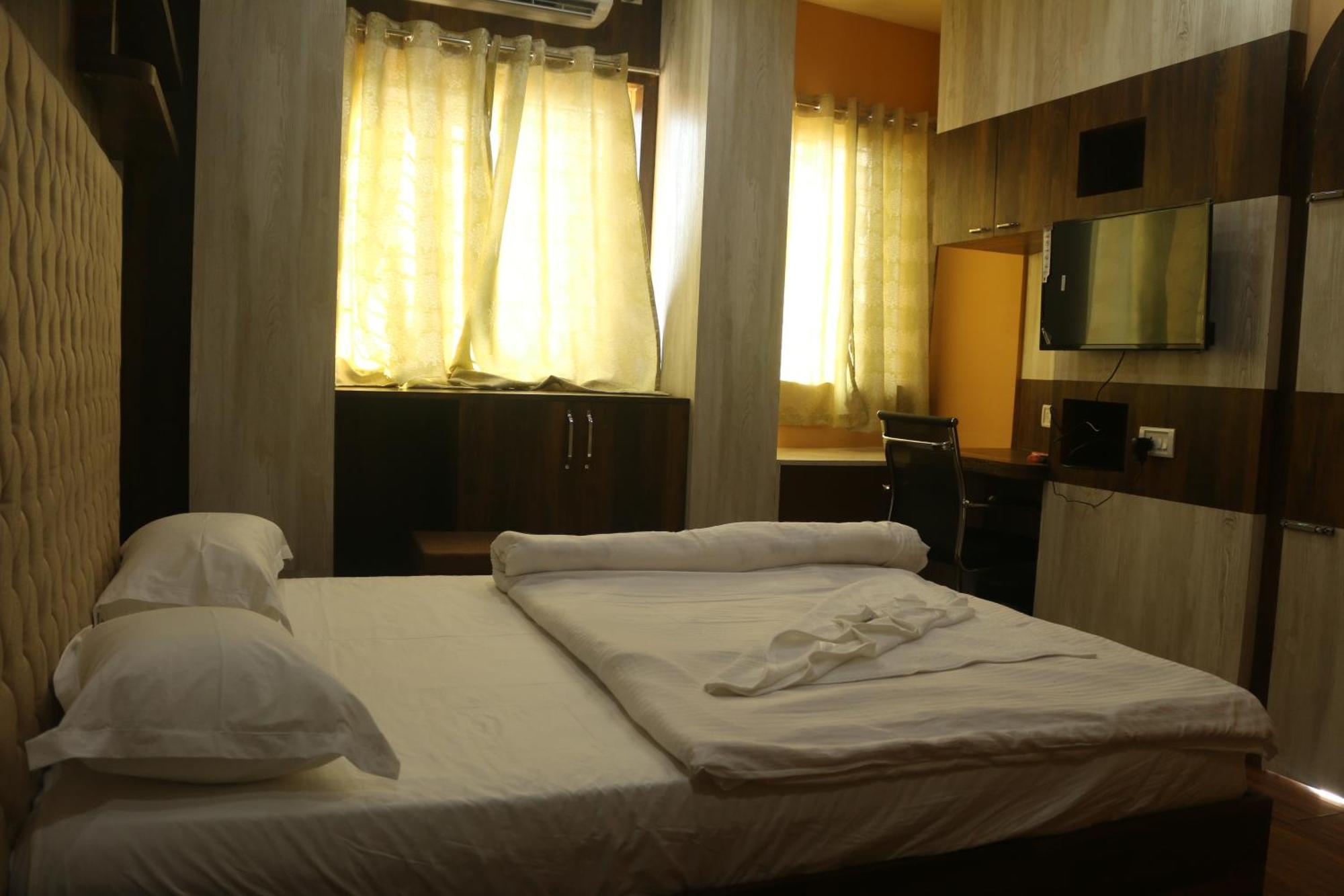 Hotel Himalaya อการ์ตาลา ภายนอก รูปภาพ